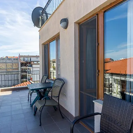 Nesebar Guest House Apartamento *