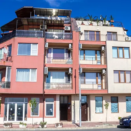 Nesebar Guest House Несебр