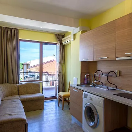 Nesebar Guest House * Несебр